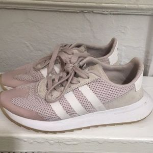 Adidas Classic Sneakers